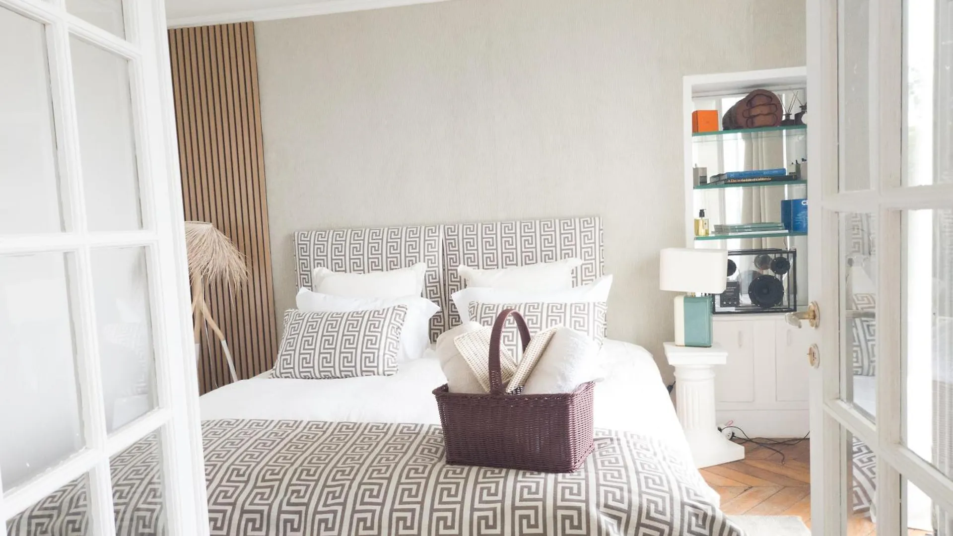 Pic De Notre Dame, Charming Apartment Paris